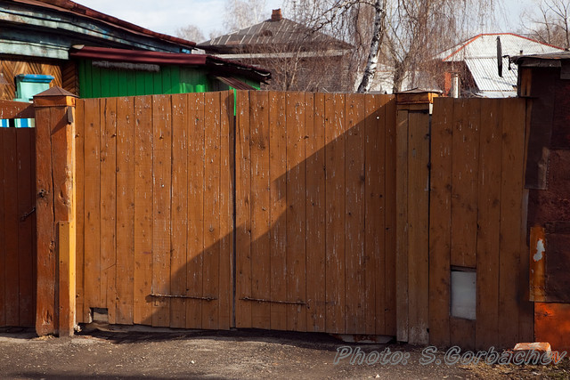 090404-5082_