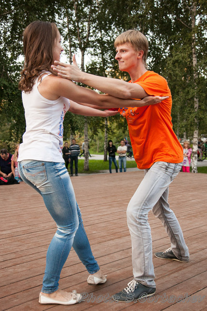 130825-6433