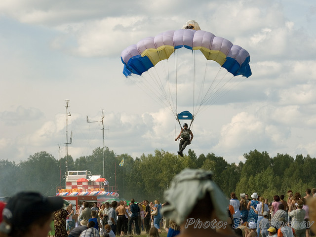landing_at_market-place