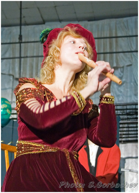 musician_with_pipe