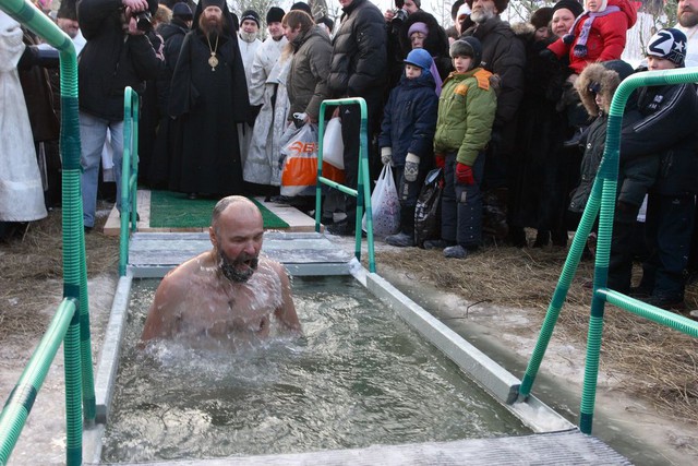 первый пошёл!...