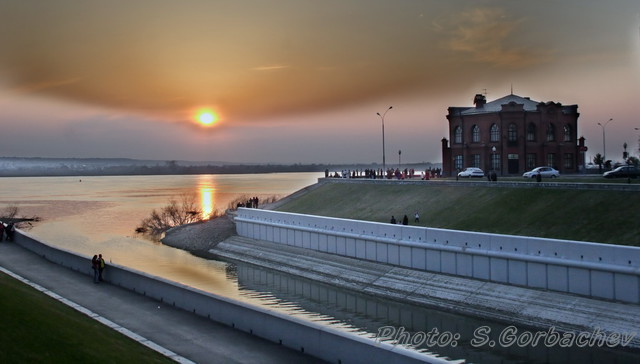 sunset_at_the_river