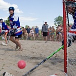 Sand hockey