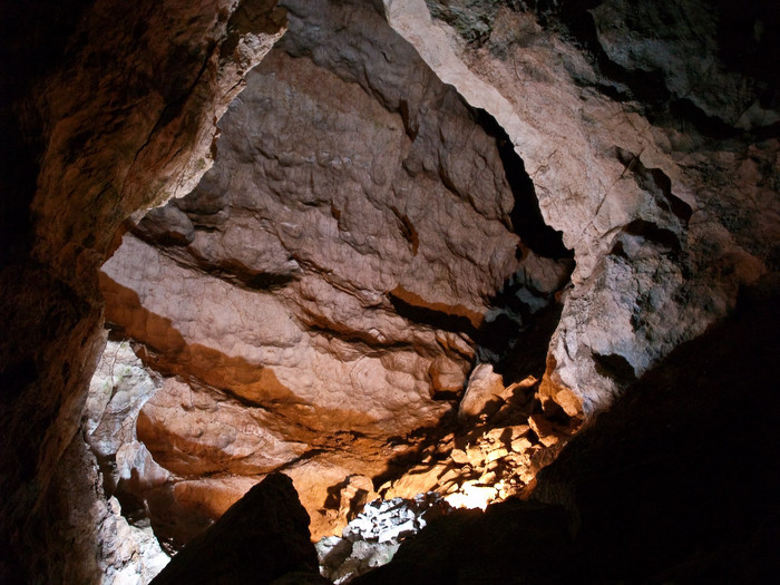 Cave-007.jpg