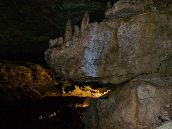 Cave-011.jpg