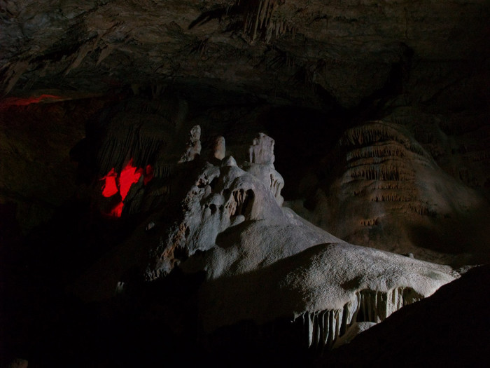 Cave-021.jpg