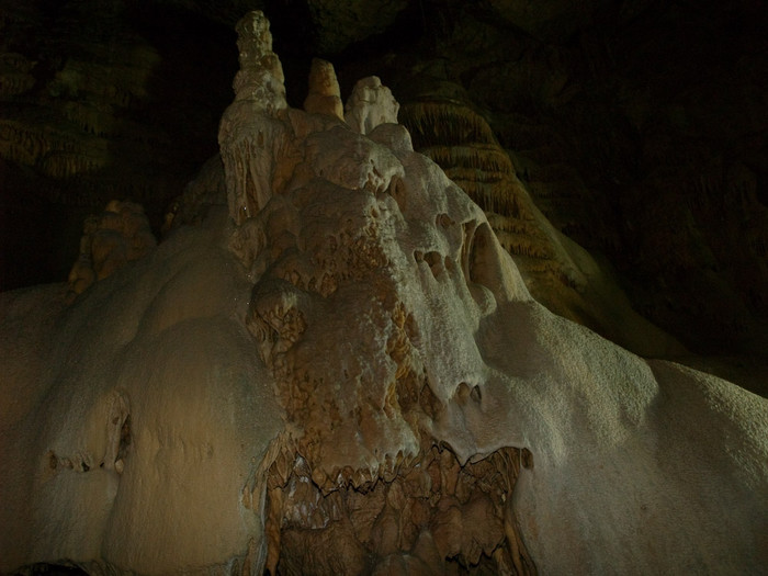Cave-023.jpg