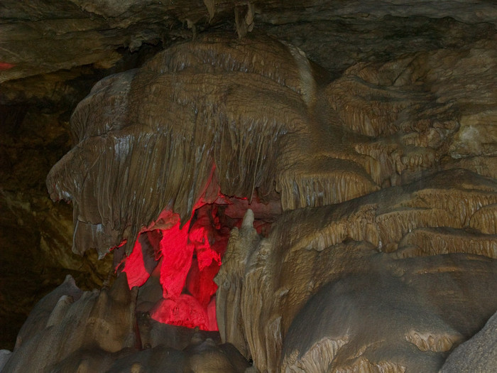 Cave-024.jpg